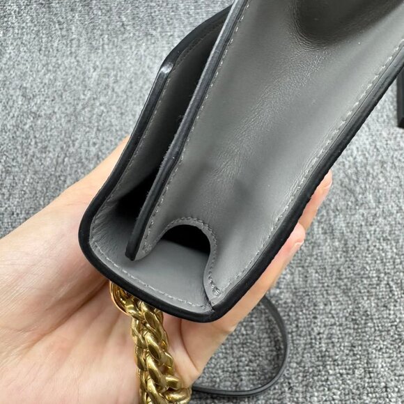 Prada Leather Shoulder Bag 835-061125 - Picture 4 of 15